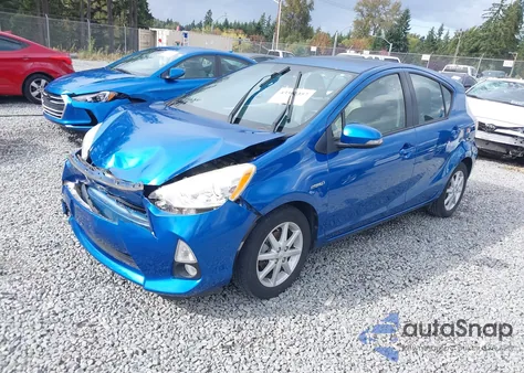 2013 Toyota Prius C Four из США, поврежденный, VIN JTDKDTB38D1058363